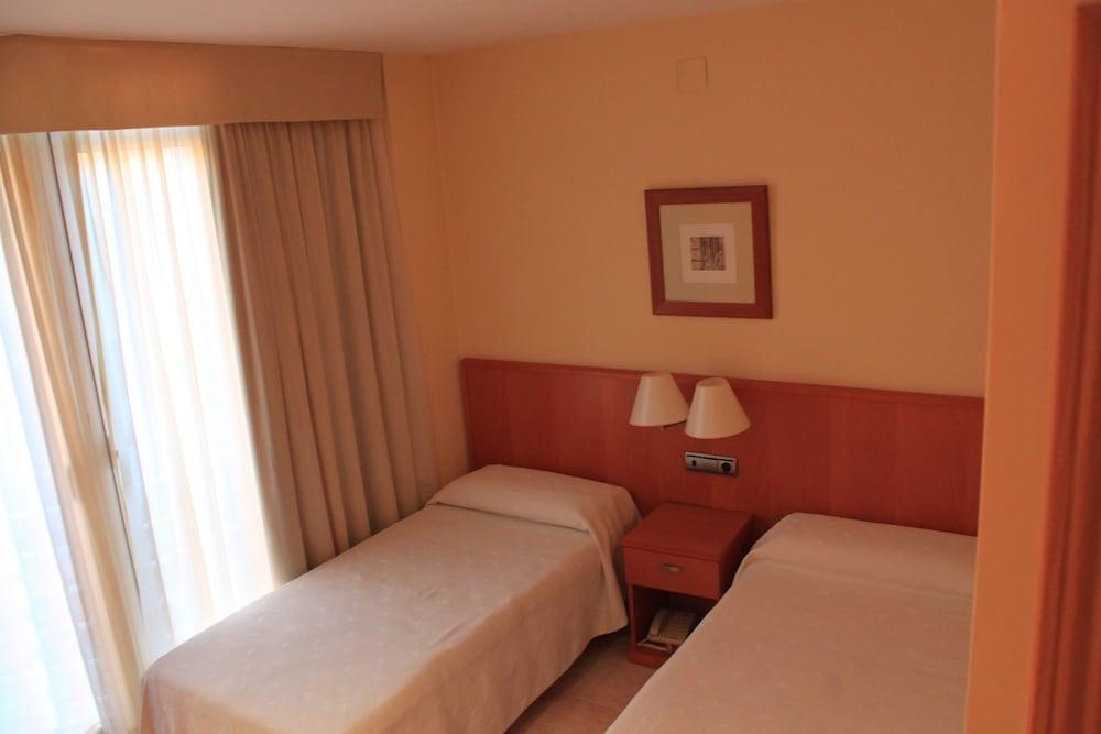 Hotel Del Port ลาเมตยาเดมาร์ ภายนอก รูปภาพ